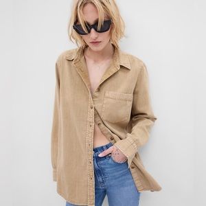 NWT Gap boyfriend denim shirt